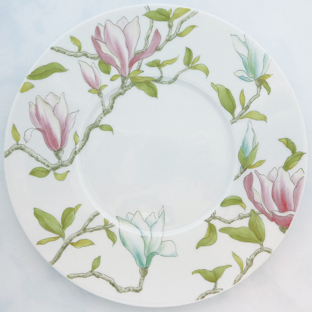 マグノリアが描かれたお皿