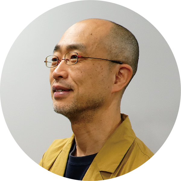 江川講師の顔写真