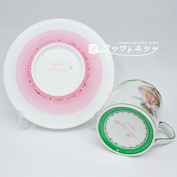 カップアンドソーサーの裏側